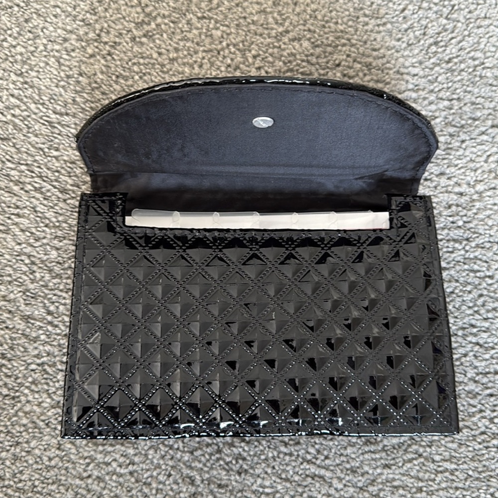 NWOT-Accordion File Organizer. 7”x5”x2.5”. Shiny Black, Diamond Textured.